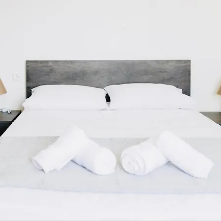 Апартаменты Aurora Ано-Сирос